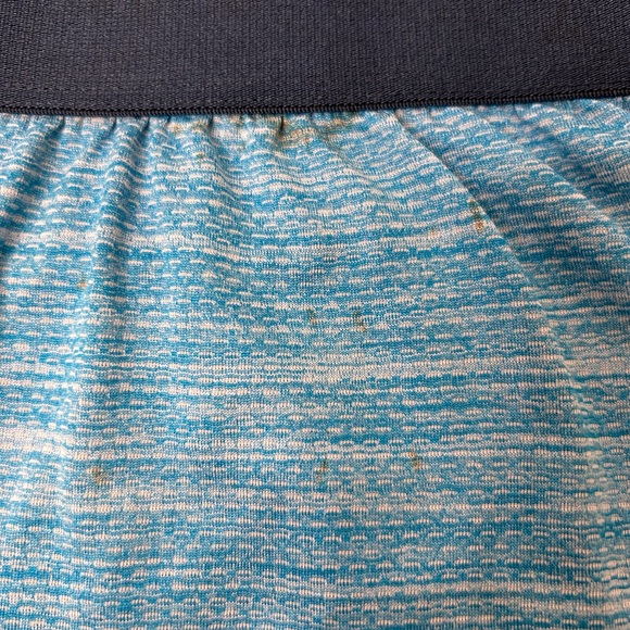 2 Champion Active Double Layer Shorts - Picture 15 of 15